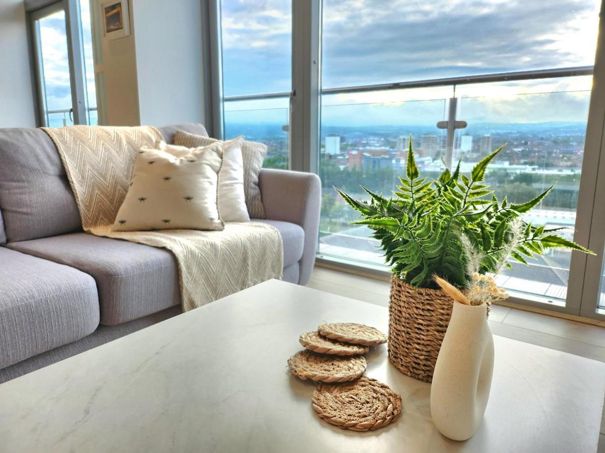 Апартаменти Pass The Keys Stunning Penthouse With Balcony Sunset Views Белфаст Екстер'єр фото